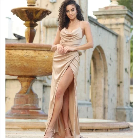Lady Black Tie | Dresses | Bridesmaid Champagne Satin | Poshmark